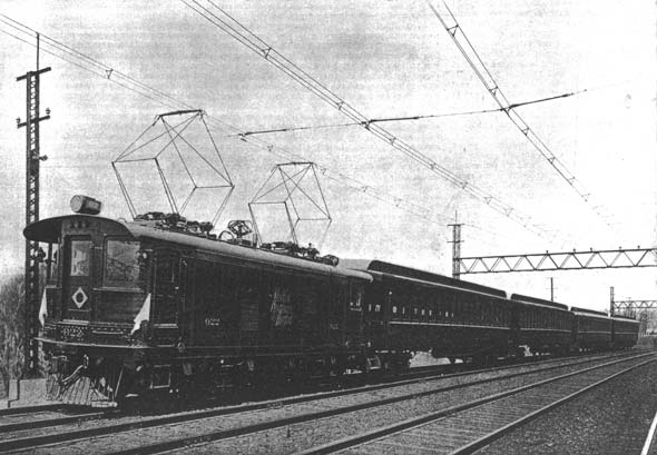First Electric Train of the New Haven Road to Enter New York City.