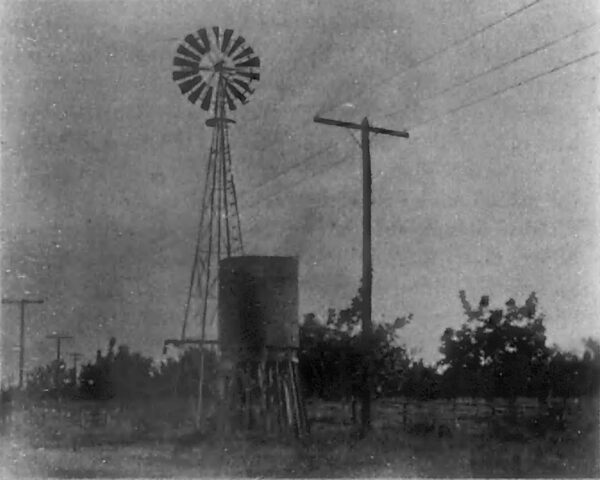 ONE OF THE GUANAJUATO FIFTY-FOOT POLES ESPECIALLY ADAPTED FOR WINDMILL WORK AS COMPARED WITH AN ORDINARY POLE.