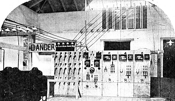 FIGURE. 13  GENERATOR AND HIGH POTENTIAL SWITCHBOARDS AT THE POWER HOUSE, SHOWING METHOD OF HIGH POTENTIAL WIRING AND LIGHTNING ARRESTERS.