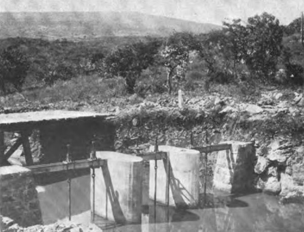 PHOTOGRAPH NO. 16. THE LOWER SAND TRAP AT KILOMETER POST 6