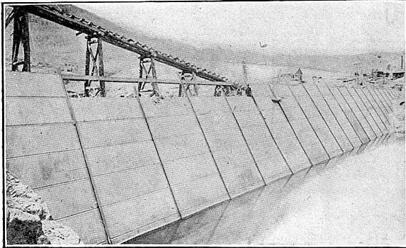 FIG. 1 - DAM FOR PIKE