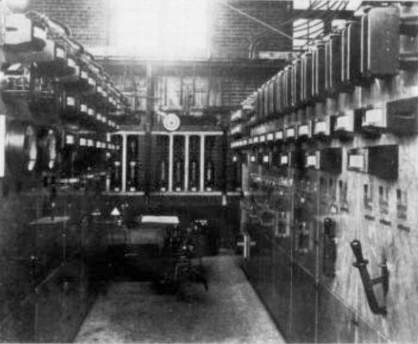 FIG. 9.DISTRIBUTION BOARD AT SHAWINIGAN SUB-STATION.