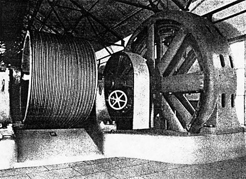 ONE OF THE 800-HORSE-POWER SLOW-SPEED INDUCTION MOTORS FOR WHICH THE MISSOURI RIVER POWER COMPANY FURNISH CURRENT.