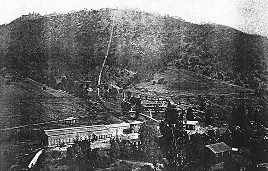 A VIEW OF THE POWER HOUSE OF THE STANDARD ELECTRIC COMPANY OF CALIFORNIA, AT ELECTRA, SHOWING ALSO THE ROUTE OF THE PIPE LINE.
