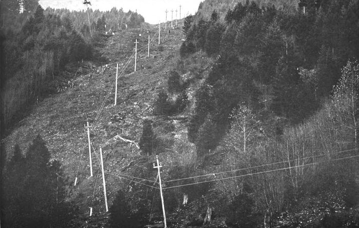 A SHARP TURN IN THE TRANSMISSION LINE