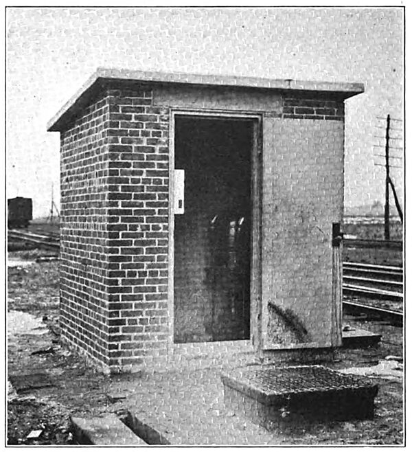 FIG. 3.  VIEW OF PUMP HOUSE ON MAIN CONDUIT LINE, NEAR LONG ISLAND CITY