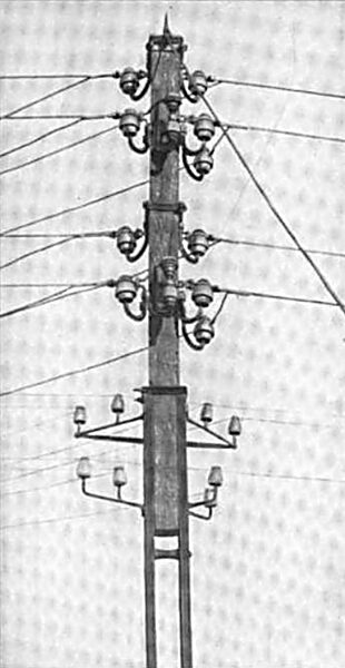 FIG 14 -- THE POLE AT HALF-WAY STATION.