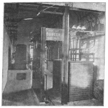 FIG. 6.CHICAGO JOLIET ELECTRIC RAILWAY.  TRANSFORMER ROOM AT JOLIET.