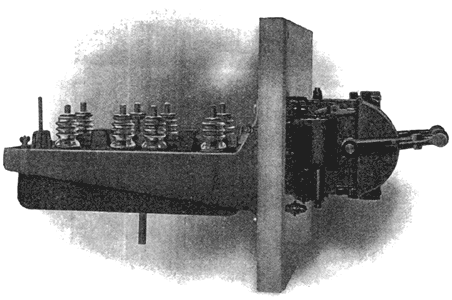 OIL SWITCH FOR HIGH VOLTAGES.